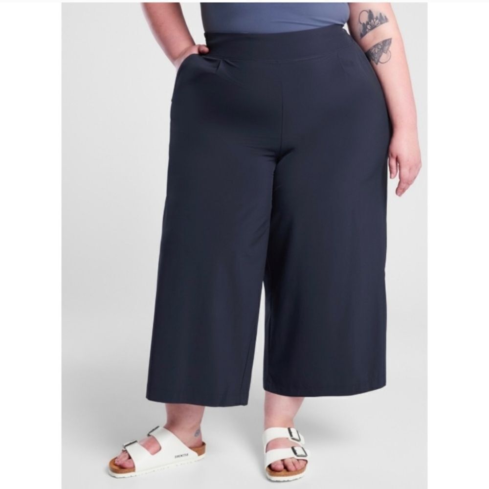 Athleta Brooklyn Wide Leg Crop Pant Black Women’s Sz 18